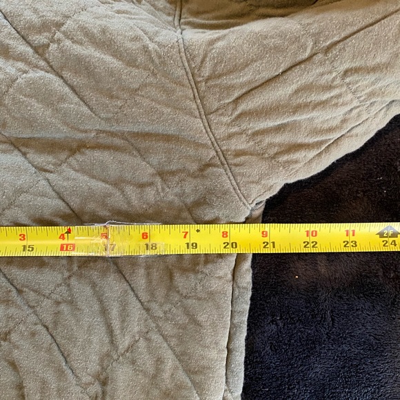 Free With A Purchase Women’s Skinny Jeans Sweater Zip Up - Picture 8 of 15